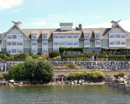 The Chrysalis Inn & Spa Bellingham, A Curio Collection Hotels in Bellingham