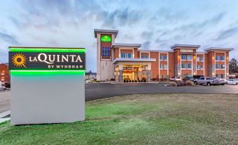 La Quinta Inn & Suites by Wyndham Cullman