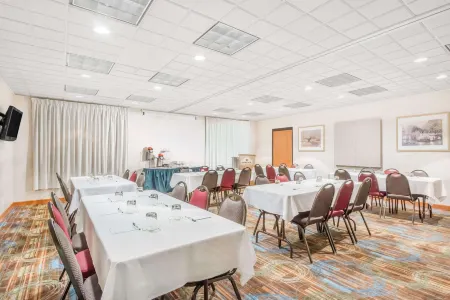 Wingate by Wyndham Lima Downtown