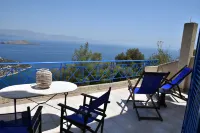 Villa Iokasti (Sea View)