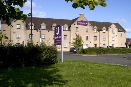 Premier Inn Falkirk (Larbert) Отели рядом с достопримечательностью «The Mariner Centre»