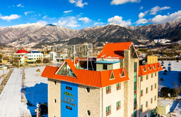 古來奴谷潭酒店