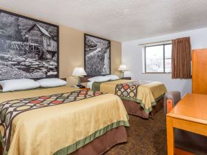 Super 8 by Wyndham Summersville