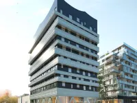 ベストウェスタン M トライズ パリ アスニエール アニエール・シュル・セーヌのホテル