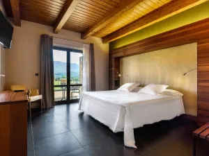Hotel Spa Aguas de Los Mallos