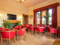 Cumberland Hotel - breakfast