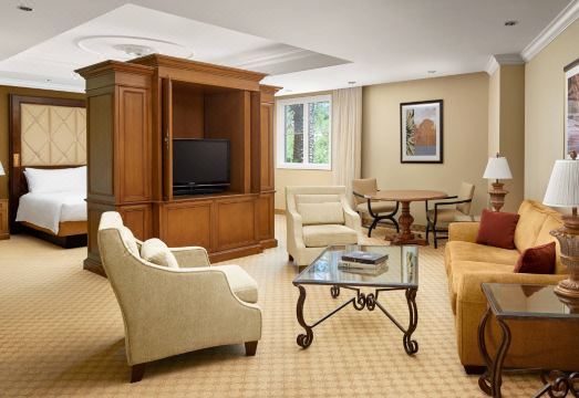 JW 메리어트 수영장 이미지