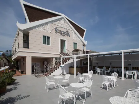 Suntosa Resort Отели рядом с достопримечательностью «Обзорная Площадка»