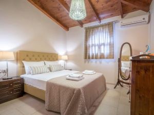 Fiorentinos Villa 2 Bedroom Guesthouse Villa with Private Pool