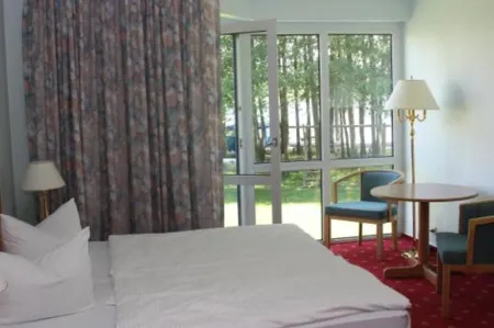 Hotel Fährkrug Отели в г. Герсвальде