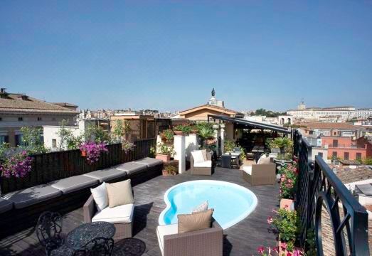 콜로나 팰리스 전경