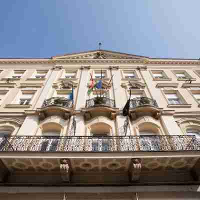 Pannonia Hotel Hotel Exterior