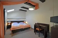 Rezydencja Nad Jeziorem Pestkownica Hotel di 