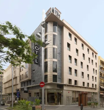 NH特內里費酒店 聖克魯斯-德特內里費酒店