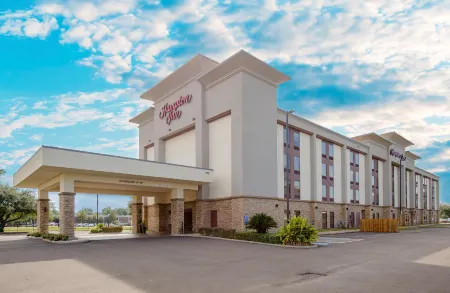Hampton Inn Houston I-10W Energy Corridor Отели рядом с достопримечательностью «The Music Box Theater»