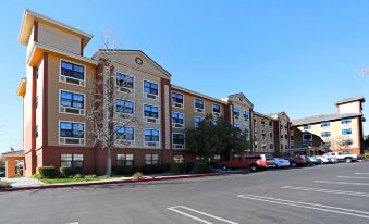 Extended Stay America Suites - Los Angeles - Burbank Airport - Housity