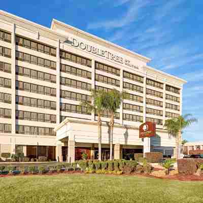 DoubleTree by Hilton New Orleans Airport Hotel Exterior