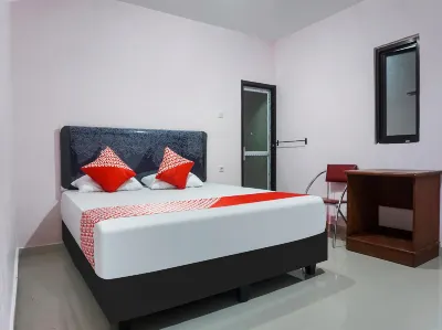 RedDoorz at Homestay Madu Makassar Hotel a Bonto Biraeng