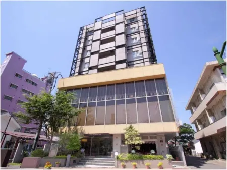 Hotel New Palace Aizuwakamatsu Отели рядом со станцией JR Niitsuru station