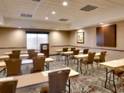 ホリデイ イン エクスプレス ホテル & スイーツ ビュート by IHG ビュートのホテル