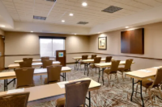 Holiday Inn Express & Suites BUTTE by IHG