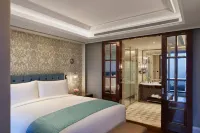 The Ritz-Carlton, Pune