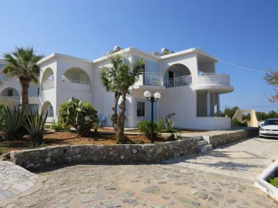 Blue Beach Villas Apartments Hotel di Akrotiri