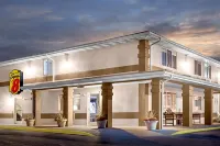 Super 8 by Wyndham Richlands/Claypool Hill Area
