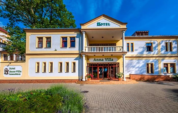 Hotel Anna Villa