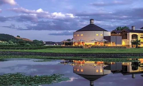 Craggy Range Luxury Vineyard Retreat