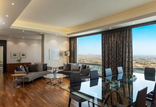 4. 포 포인츠 바이..