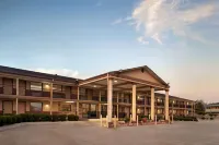 Days Inn by Wyndham Paris Hotel di Paris