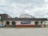 Colonial Inn Hotels near Shoppers Mall