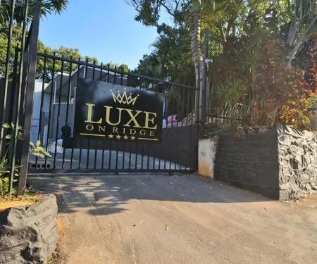 Luxe on Ridge Boutique Hotel