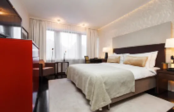 Elite Eden Park Hotel Hotel berhampiran Muzium Tentera