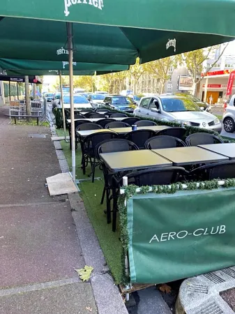 Aero Hotel Отели рядом с достопримечательностью «Museum of Playing Cards»