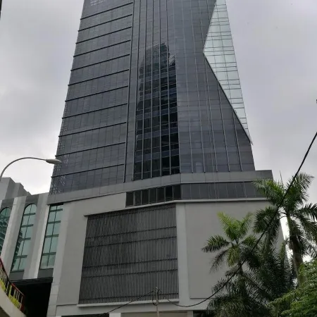 Imperial Regency Suites Petaling Jaya Отели рядом с достопримечательностью «Пантай Далам»
