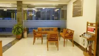 Arnes Central Hotel