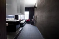 Carbon Hotel Hotels in Zutendaal