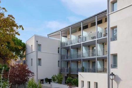 Best Western Hotel & Spa Cœur de Cassis Отели в г. Кассис