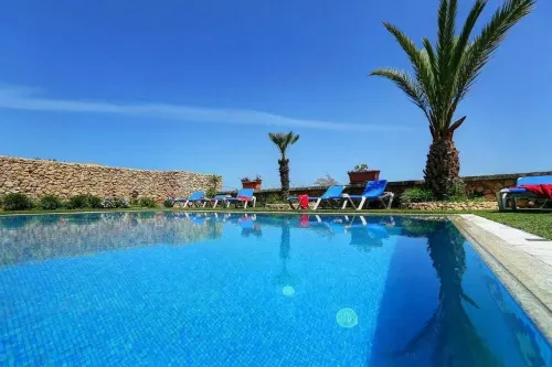 Villa Savona Sleeps 7 with Private Pool - balcony