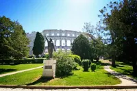 Downtown Apartments Pula Hotels in Pula