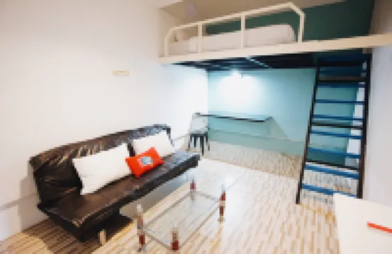 De Container Guest House