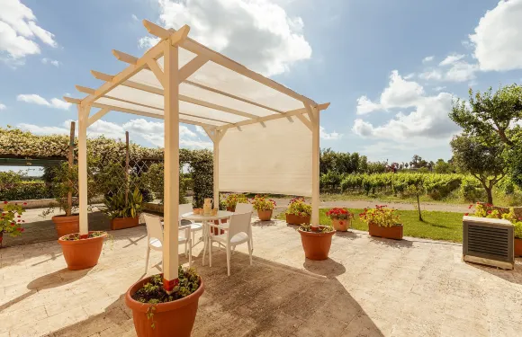 泰努塔新花園酒店