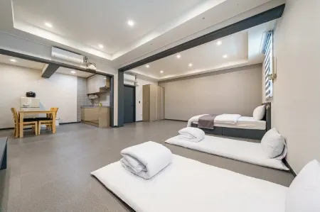 Persimmon Tourist Hotel