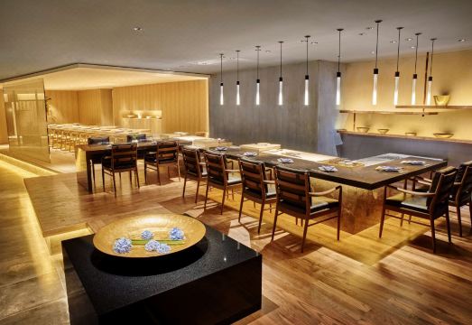 힐튼 도쿄 수영장