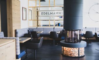 Hotel Edelmanns