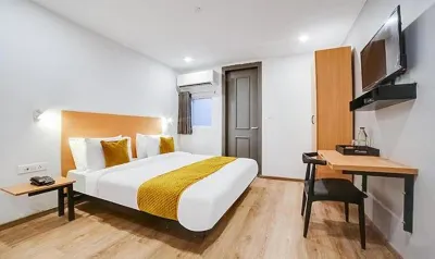 FabHotel the Chaitanyas Rohini Sec 18 Hotel in zona Adventure Island