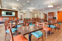 Drury Plaza Hotel St. Louis St. Charles - Breakfast