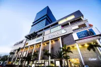 Tower Central - New Luxury - Ocean View Hotels in 